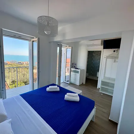 Borgo Ninni - Casa Debby شقة سان فيتو كييتينو